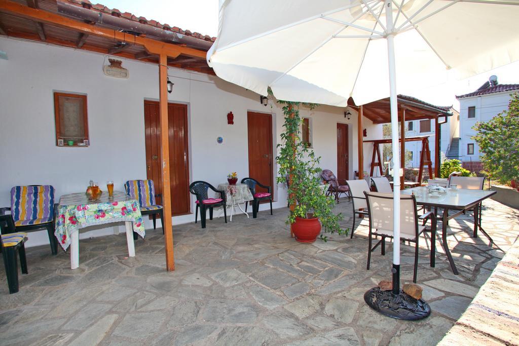 Armonia Guesthouse Panormos  Bagian luar foto